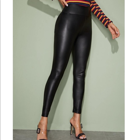 Faux Leather High-Rise Leggings - New - Picture 4 of 5